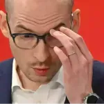 To ni Hanova parodija, je kruta realnost: 2 tezi, zakaj je Vatovec izdal Levico in postal prvi politik, prodan skupaj z ženo