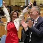 Še največ je imel od tega frizer v New Yorku