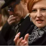 Tina Gaber tik pred poslansko kandidaturo, Klakočarjeva mora čakati na torek, Levica demonstrira svojo diktaturo nad kulturo