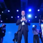 Kar izvolili, to dobili: zmagovalci in poraženci te dramatične noči. A volitve imajo posledice, tudi za luzerko Klakočarjevo