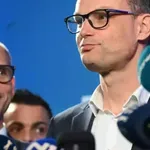 Pri Logarju glasovi za Goloba niso opcija. Prej Arčon kot skorumpirani agresivnež, najbolje pa Mojmir Mrak