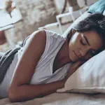 Čaj od mente prije spavanja: da li zaista opušta i pomaže mirnom snu?