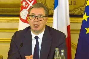 Balkan-kan: «Vučićev odgovor v slogu kaj nam pa morejo. Družim in spijem kakšno rakijo z Dodikom, ki je tudi pod sankcijami.« In?