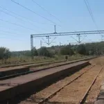 Petnestogodišnji mladić se bacio pod voz