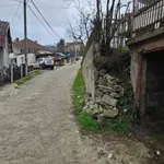 OPASNOSTT OD RUŠENJA POTPORNIH ZIDOVA: Obustava saobraćaja u ulici „Prvi maj“