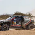 Dacia izbila na čelo Dakara