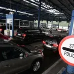 Gužve na granici: Putnička vozila na Batrovcima čekaju šest sati