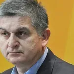 Šajn poziva Vučića na politički duel