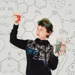 Ponos koji guši: Kako roditeljska sujeta pretvara decu u projekte