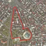 Ko zida na zaštićenom Platou Hrama svetog Save