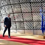 Čarape, uvrede i evropske milijarde: Zašto se naprednjaci odjednom umiljavaju EU