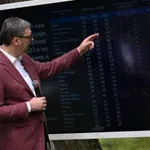 Da li se Vučić nudi za svedoka-saradnika
