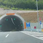 Još jedna vožnja u kontrasmeru: Kod tunela Laz izbegnuta nesreća zahvaljujući razglasu