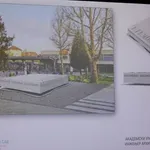 Novosađani: Spomenik žrtvama podseća na ploču nadstrešnice kojom su ubijeni