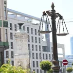 Statua terazija na Terizijama: Šapićevo nametanje simbola u pokušaju