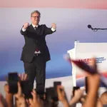 Miting SNS: Najava odlaska Vučića, izborni planovi i obećanja o povećanju plata i penzija
