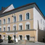 Policija onde gde je bila Hitlerova kolevka