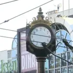 Sat na Trgu republike ponovo ne radi, nema ni kazaljki