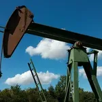 Cena nafte Brent prešla 106 dolara, raste i evropski gas