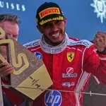 Hamilton u Barseloni zabeležio prvu pobedu u Ferariju