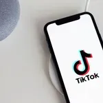 Uticaj Tiktoka na mozak: Da li je opasan kao što ga predstavljaju