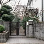 10 предимства и критерия за използване на секционни огради в ландшафтния дизайн