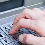Χωρίς τραπεζικό κατάστημα 67 δήμοι – Εκατομμύρια πολίτες μακριά από ΑΤΜ