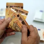 Αναδρομικά έως 8.000 ευρώ σε 30.000 δικαιούχους – Μέχρι τέλος Μαΐου οι πληρωμές