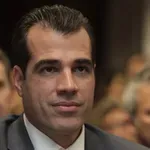 Πλεύρης: Fake news τα δημοσιεύματα περί νομιμοποίησης 90.000 παράνομων μεταναστών