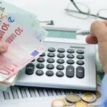 Τέσσερις φορολογικές ελαφρύνσεις σε ΕΝΦΙΑ και εισοδήματα μέσα στις επόμενες ημέρες