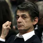 Καρανίκας: Χαρακτηρίζει «παρακμιακούς» όσους διαμαρτυρήθηκαν στο Γενικό Κρατικό της Νίκαιας