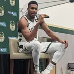 Αντετοκούνμπο: Πώς απάντησε στα σχόλια για τον αποκλεισμό των Μπακς