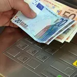 ΕΦΚΑ-ΔΥΠΑ: Ξεκινούν οι πληρωμές συντάξεων, επιδομάτων και παροχών