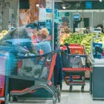 Το ωράριο σούπερ μάρκετ & καταστημάτων τη Μεγάλη Παρασκευή