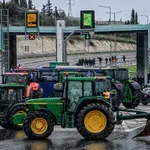 Αγρότες: Το Σάββατο στήνεται μπλόκο στον κόμβο Δερβενίου