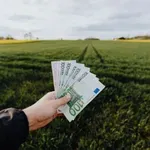 Αγρότες: Στήριξη με 50 εκατ. ευρώ για όσους επλήγησαν από τον παγετό του 2025