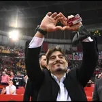 Νίκη της Φενέρμπαχτσε στα χαρτιά επιθυμεί ο Γιαννακόπουλος μετά την αναβολή με ΟΣΦΠ