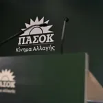 ΠΑΣΟΚ: Ο κυβερνητικός εκπρόσωπος πιστός στον γκεμπελισμό