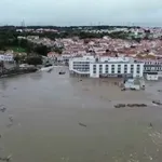 Πλημμύρες στην Πορτογαλία: Νεκρός ένας πυροσβέστης