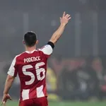 Πειθαρχική δίωξη στον Ποντένσε για τη ρίψη ομπρέλας