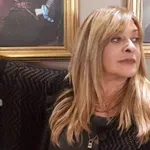 Τζόυς Ευείδη: «Μετράς όσο είσαι γκόμενα» – «Στο θέατρο πρέπει να υπάρχει δικτατορία»