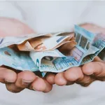 Νέοι: Τι επιδόματα δικαιούνται – Αναλυτική λίστα