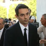 Ο Κώστας Σαμαράς μετά την αδελφή του αποχαιρετά τη θεία του (φώτο)