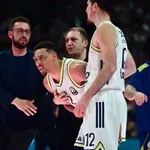 Ένταση στο ΟΑΚΑ μετά το Παναθηναϊκός–Φενέρ ανάμεσα σε Λεσόρ και Μπάλντουιν