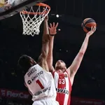 Ευρωλίγκα: Δυσκολεύτηκαν αλλά τα κατάφεραν οι Ερυθρόλευκοι (αποτελέσματα & βαθμολογία)