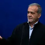 Πεζεσκιάν: Το Ιράν σταματά τις επιθέσεις, αλλά δεν παραδίδεται στις ΗΠΑ