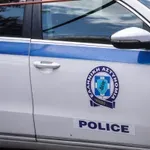 Συνελήφθη 66χρονος στην Νίκαια – Στο σπίτι του βρέθηκαν όπλα, τέιζερ και φυσίγγια
