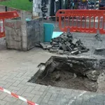 Βόλος: Αντιπολίτευση δείχνει με το “δάχτυλο” ευθύνες Μπέου για κακοτεχνίες εταιριών σε δρόμους