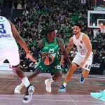 Ευρωλίγκα: Ο Παναθηναϊκός συνέτριψε την Εφές- Μονομαχία με Μονακό για τα play-off