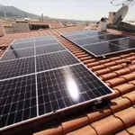 Έρχονται φωτοβολταϊκά μπαλκονιού με κόστος έως 1.000 ευρώ